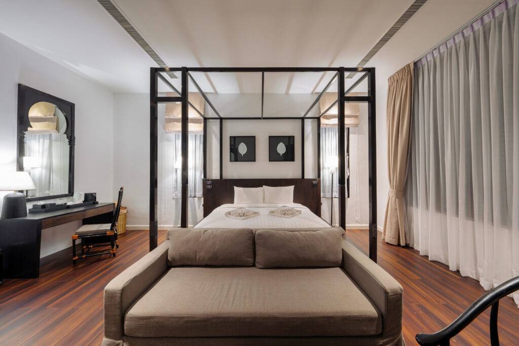 Junior Fountain View Suite with pool access at Yao Bada Badoo
