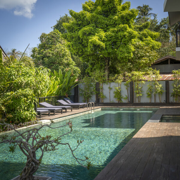 Luxury 4 bedroom pool villa. Dive into the serenity of Yao Bada Badoo. Imagine waking up to this view every morning. Your dream getaway awaits! #IslandEscape #YaoBadaBadoo"